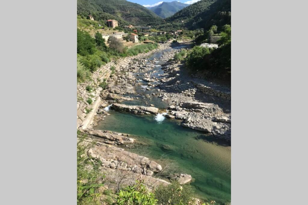 Alloggio U Sportegu Da E Monti A Giaia Villa Badalucco Luaran gambar