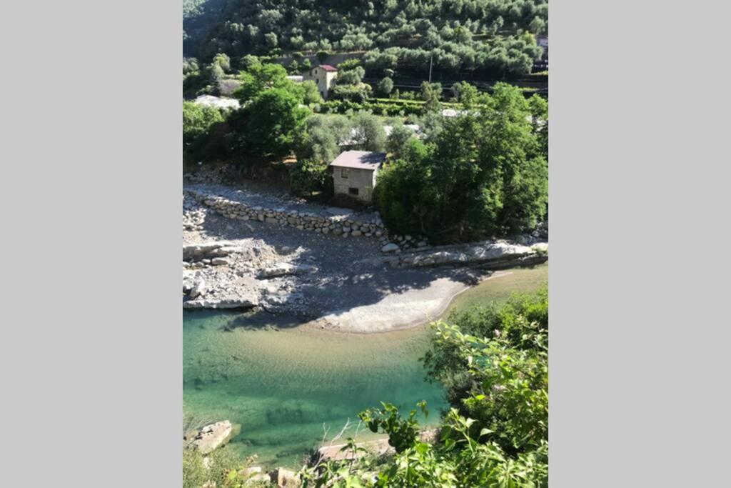 Alloggio U Sportegu Da E Monti A Giaia Badalucco Luaran gambar