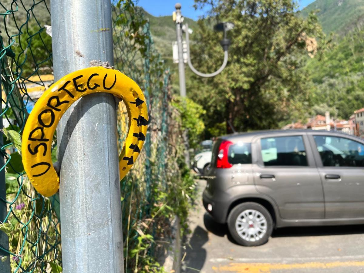 Alloggio U Sportegu Da E Monti A Giaia Badalucco Luaran gambar